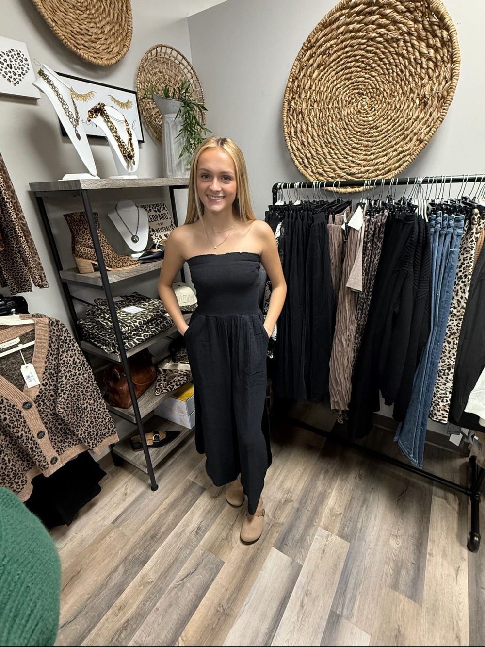 ELAN STRAPLESS JUMPSUIT Size Medium BNWT